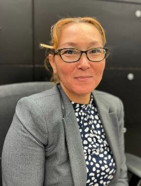 Staff member Mary Moore from ID_29cbbf