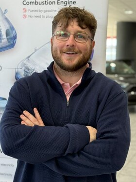 Staff member Tommy Lawson from ID_d9d066