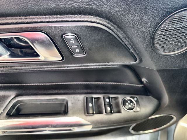 2021 Ford Mustang EcoBoost Premium - Photo 13