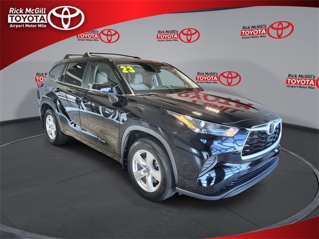 2023 Toyota Highlander L's photo