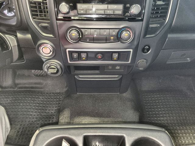 2020 Nissan Titan S - Photo 19