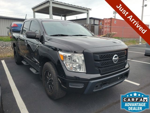 2020 Nissan Titan