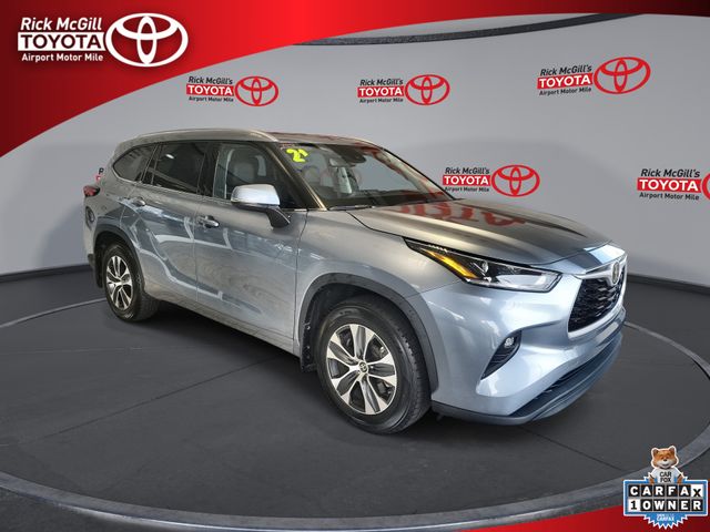 Pre-Owned 2021 Toyota Highlander XLE