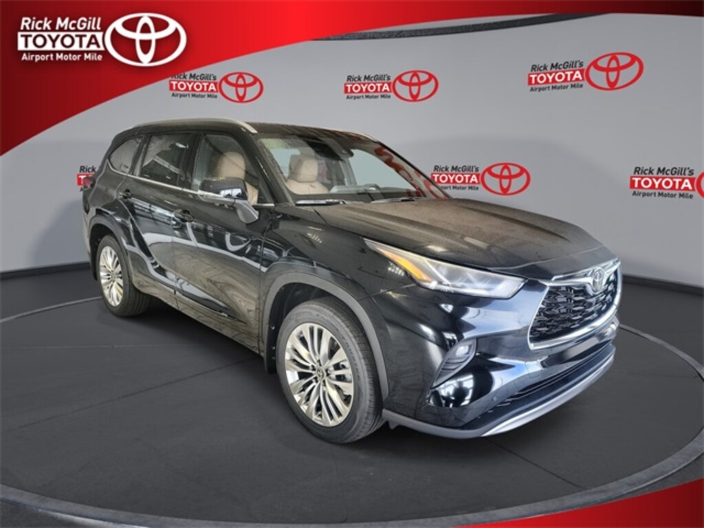 New 2026 Toyota Highlander Platinum SUV
