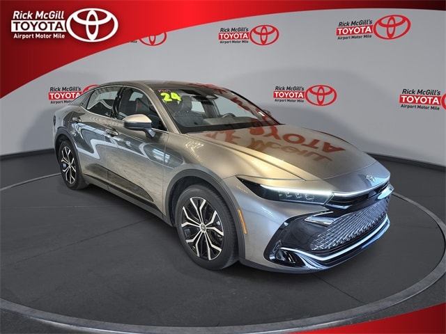 2024 Toyota Crown Limited's photo