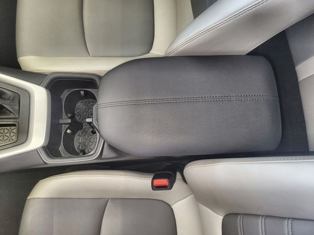 2023 Toyota RAV4 XLE Premium - Photo 21