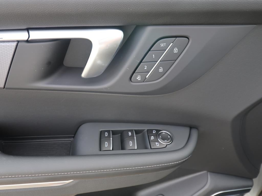 2025 Buick Enclave Sport Touring - Photo 14