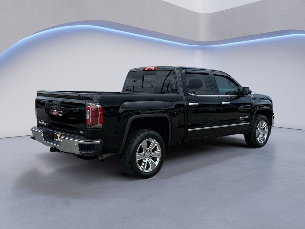 Used 2018 GMC Sierra 1500 SLT Truck