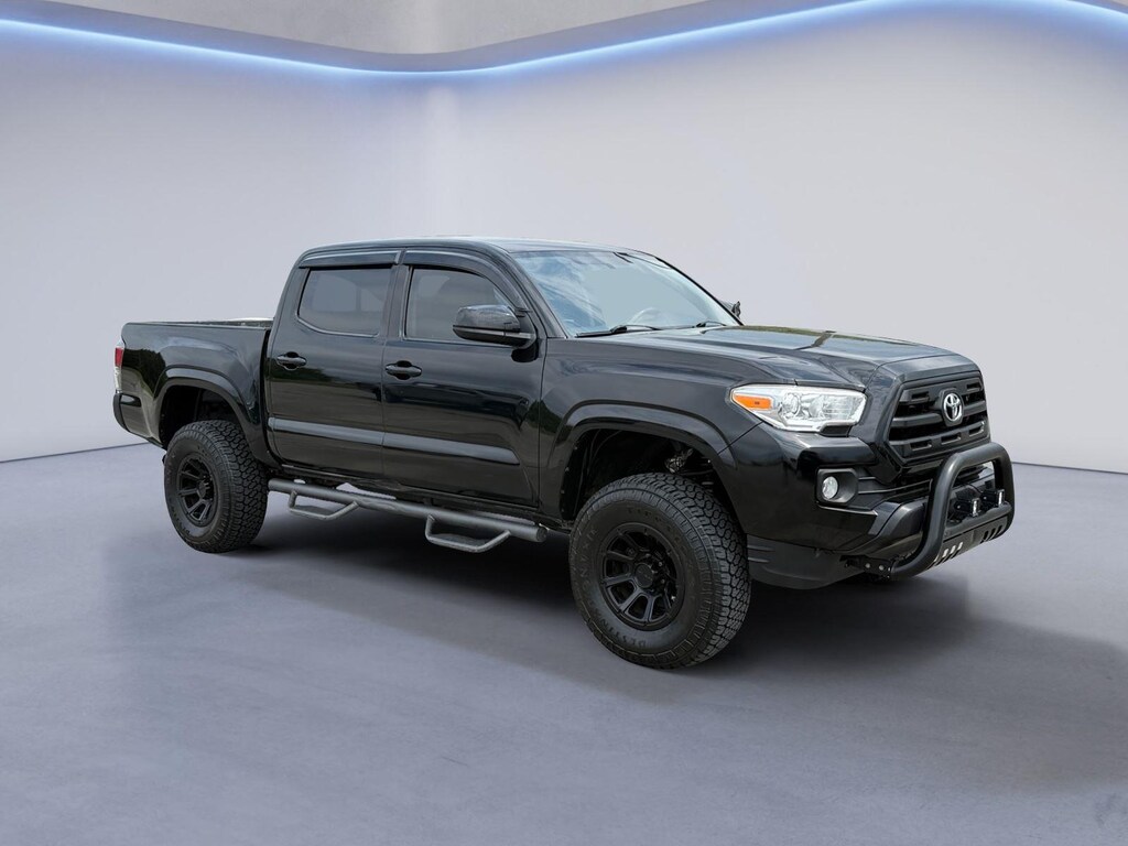 Used 2017 Toyota Tacoma SR V6 Truck