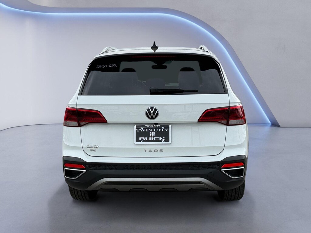 Used 2023 Volkswagen Taos SE SUV