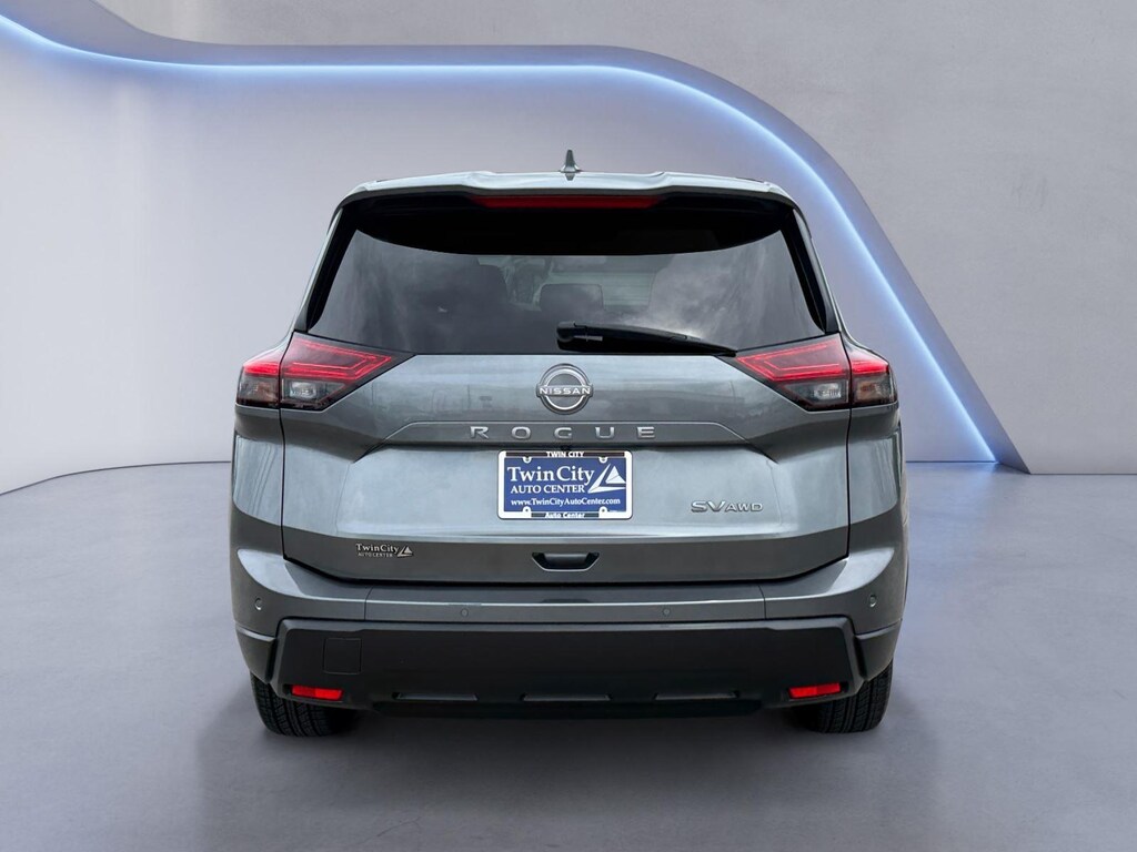 Used 2024 Nissan Rogue SV SUV