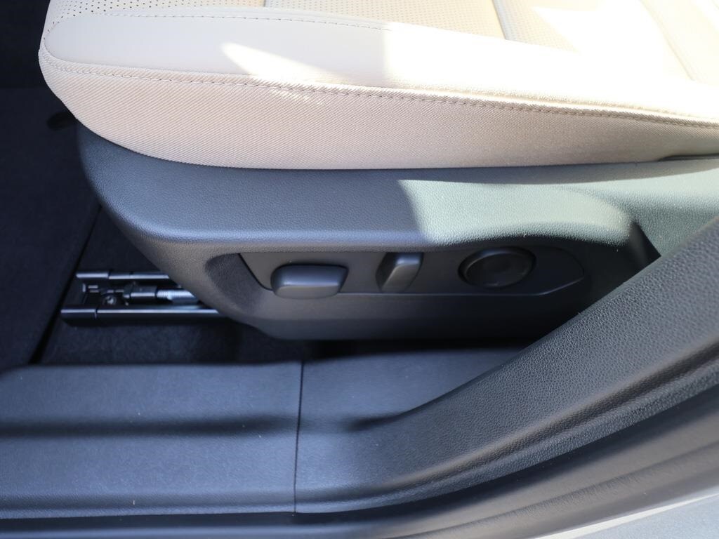 2025 Buick Envision Preferred - Photo 11