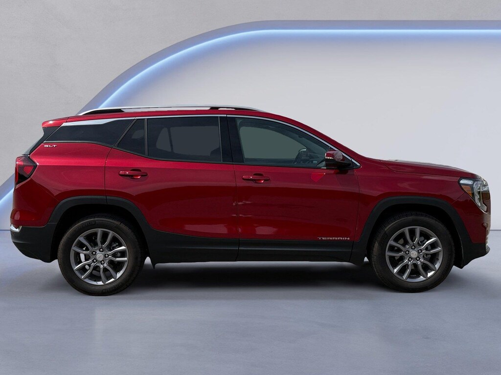 Used 2024 GMC Terrain SLT SUV