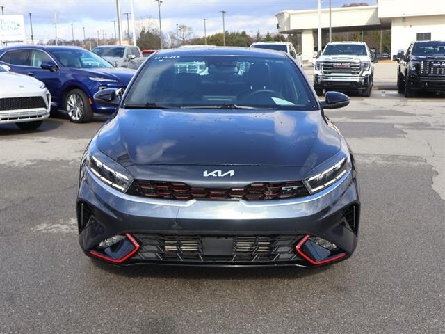 2023 Kia Forte GT photo 2