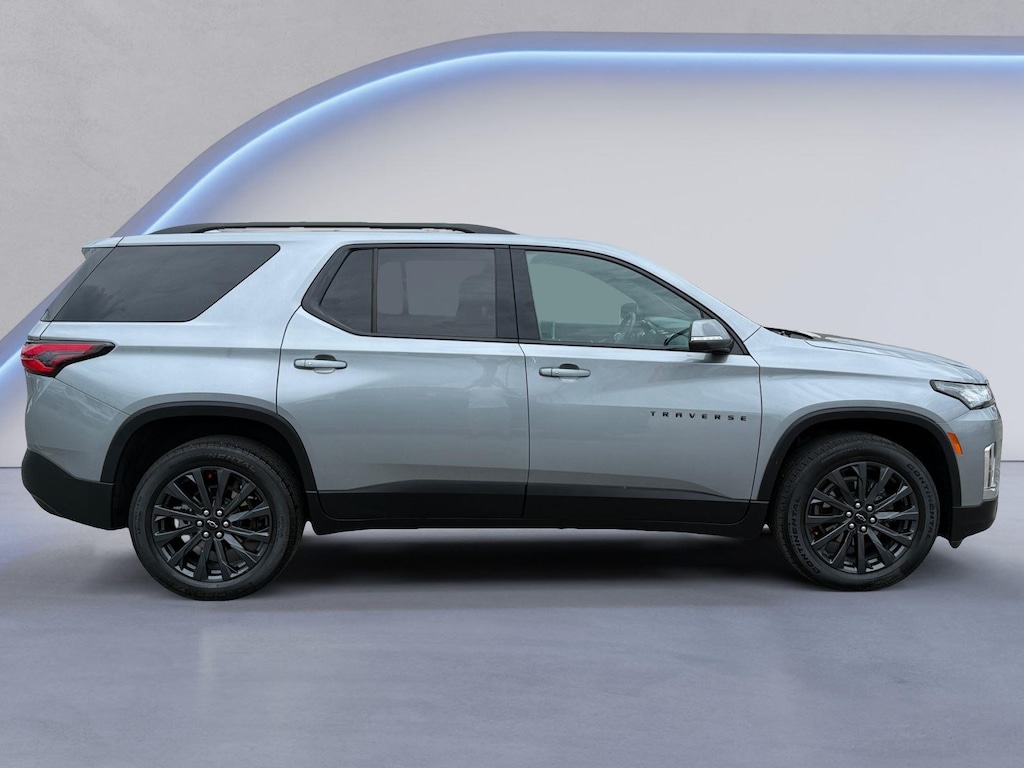 Used 2023 Chevrolet Traverse RS SUV