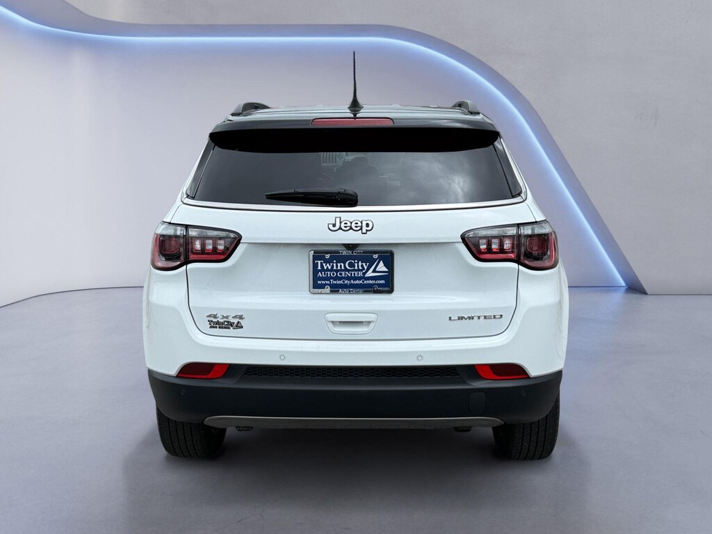 Used 2024 Jeep Compass Limited SUV