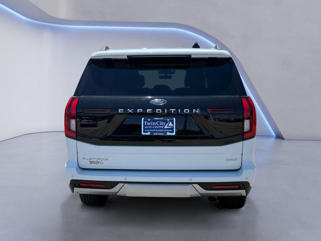 Used 2025 Ford Expedition Max Platinum SUV
