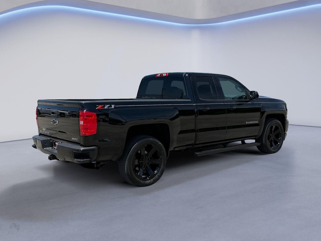 Used 2018 Chevrolet Silverado 1500 LT Truck