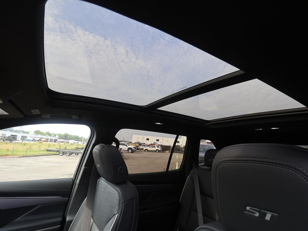 2025 Buick Enclave Sport Touring - Photo 18