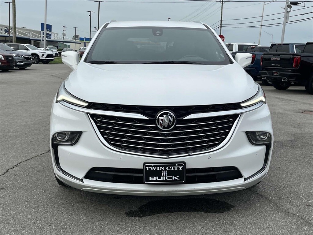 2024 Buick Enclave Premium photo 2