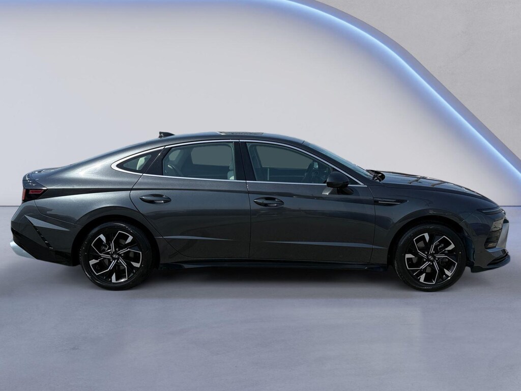Used 2024 Hyundai Sonata SEL Sedan