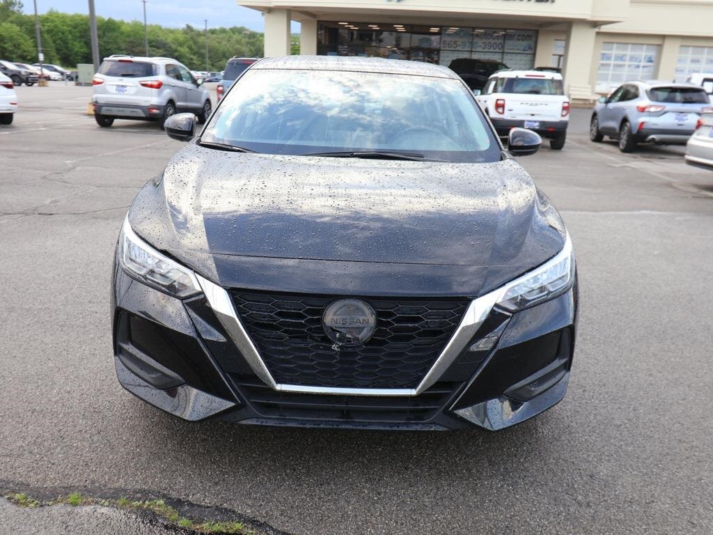 2022 Nissan Sentra SV photo 2
