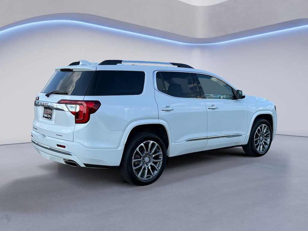 Used 2023 GMC Acadia Denali
