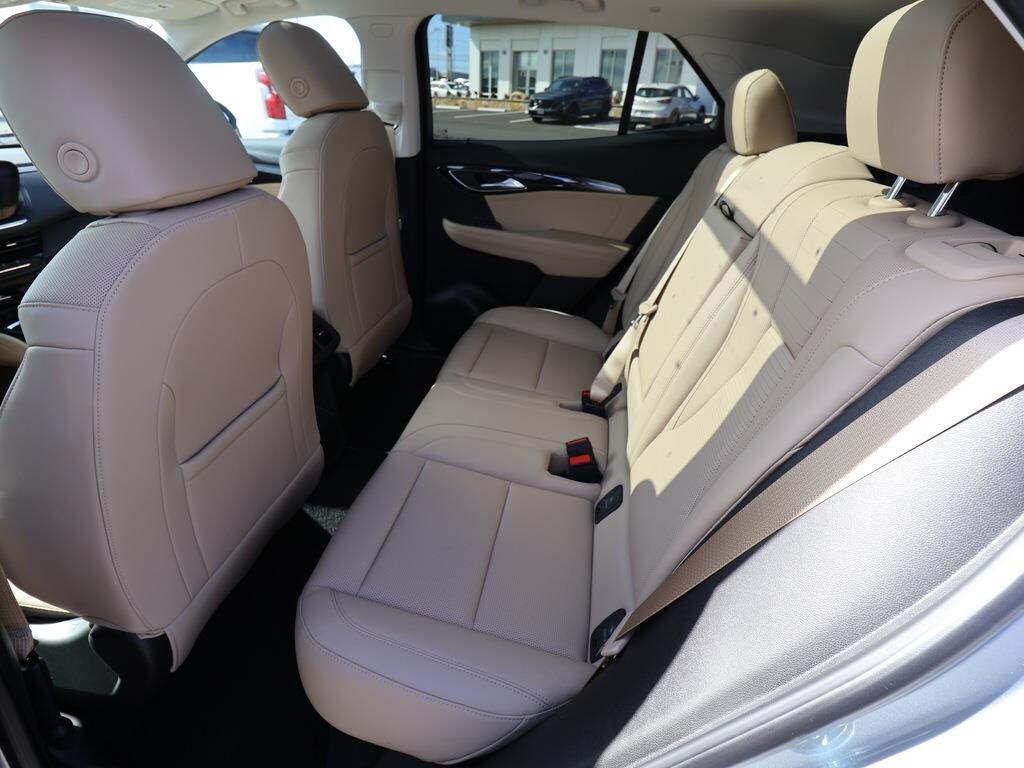 2025 Buick Envision Preferred - Photo 16