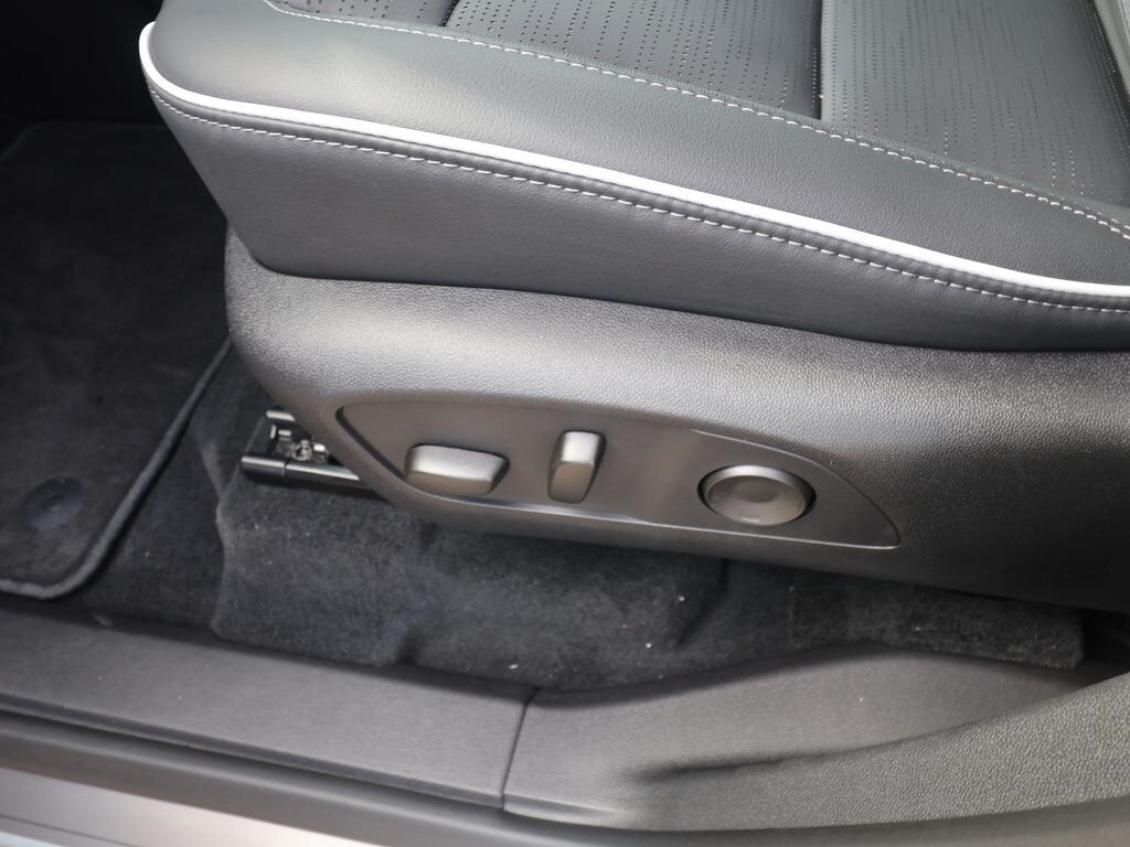 2025 Buick Enclave Sport Touring - Photo 13