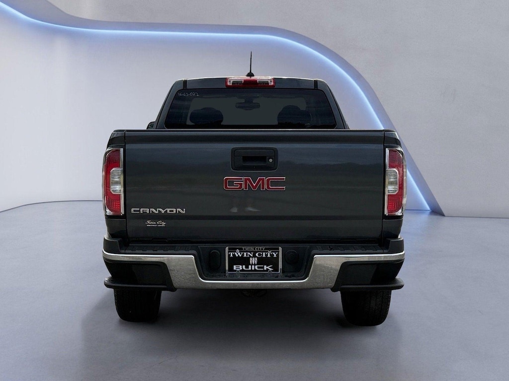 Used 2016 GMC Canyon 4WD SLE Truck