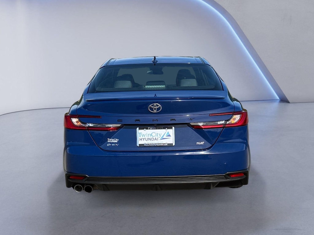 Used 2025 Toyota Camry SE Sedan