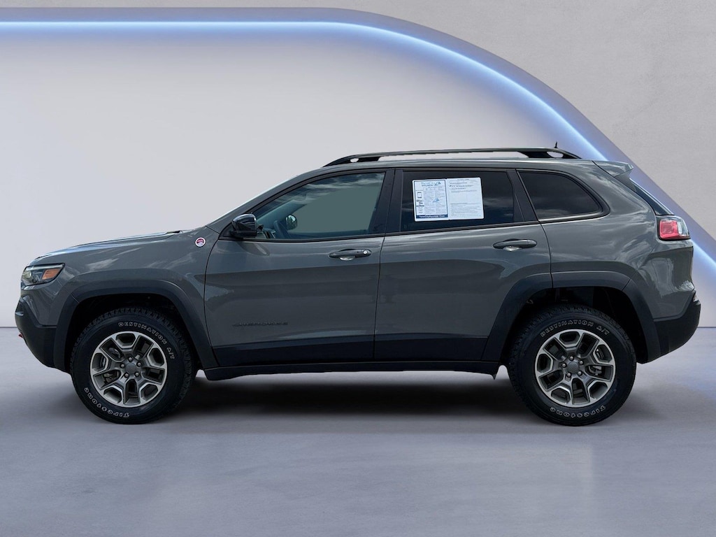 Used 2022 Jeep Cherokee Trailhawk SUV