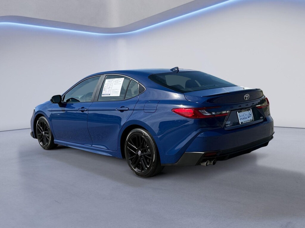 Used 2025 Toyota Camry SE Sedan
