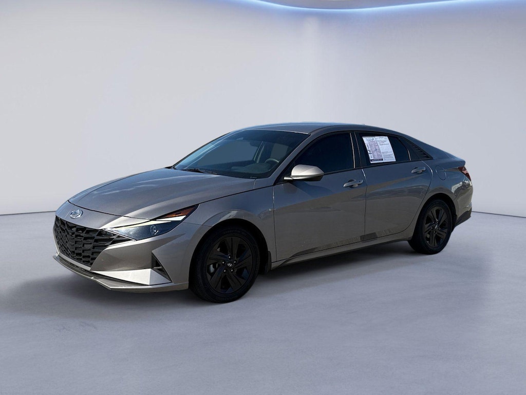 Used 2022 Hyundai Elantra SEL Sedan