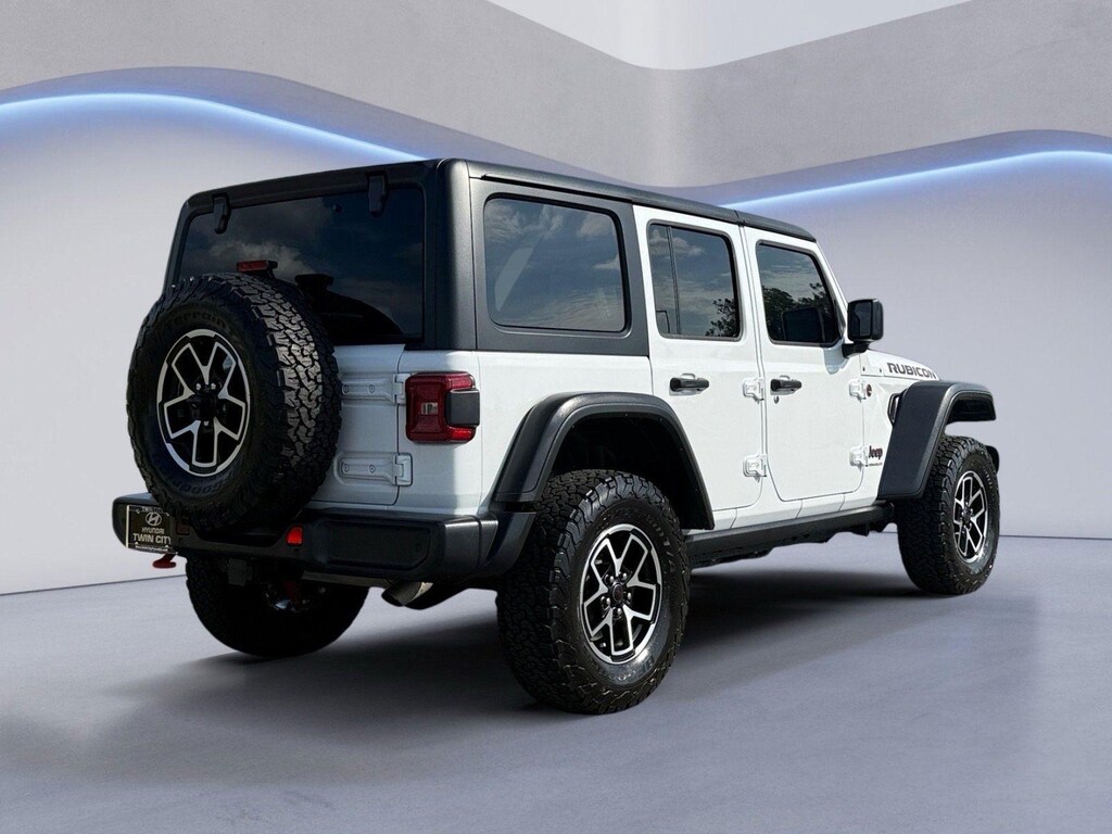 Used 2024 Jeep Wrangler Rubicon SUV