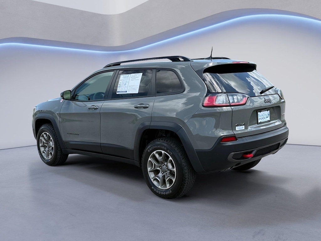 Used 2022 Jeep Cherokee Trailhawk SUV
