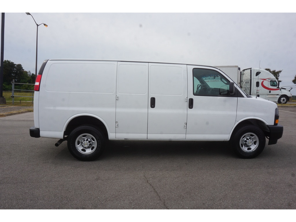 Used 2021 Chevrolet Express Cargo Work Van with VIN 1GCWGAFP4M1268145 for sale in Louisville, TN