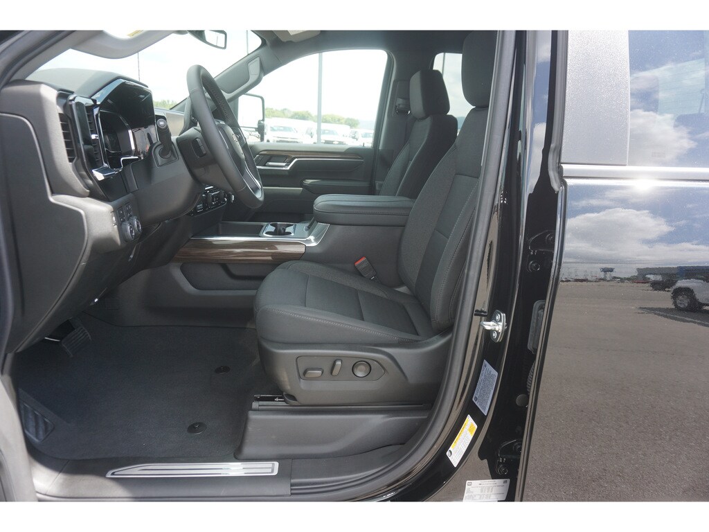 2024 Chevrolet Silverado 2500HD LT - Photo 12