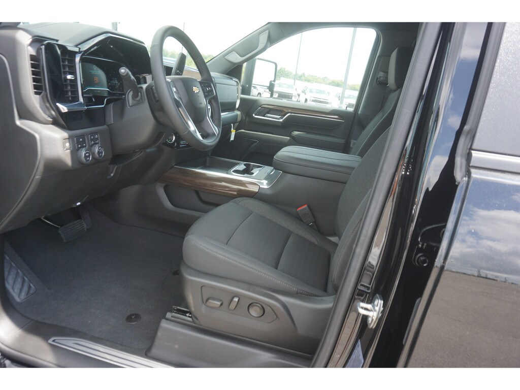 2024 Chevrolet Silverado 2500HD LT - Photo 13