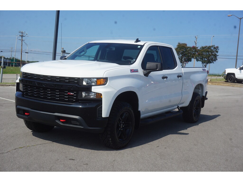 Used 2019 Chevrolet Silverado 1500 Custom with VIN 1GCRYCEF0KZ230747 for sale in Louisville, TN