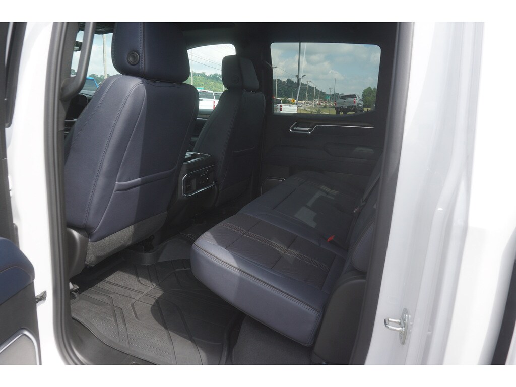 2024 Chevrolet Silverado 1500 High Country - Photo 17