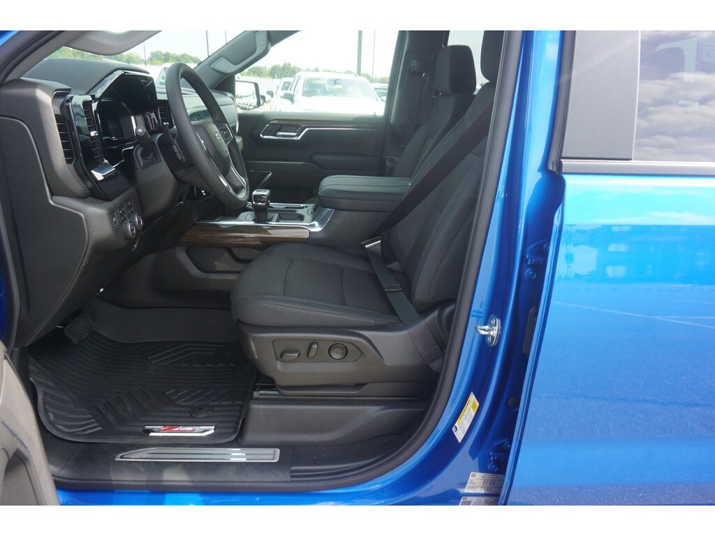 2024 Chevrolet Silverado 1500 RST - Photo 12