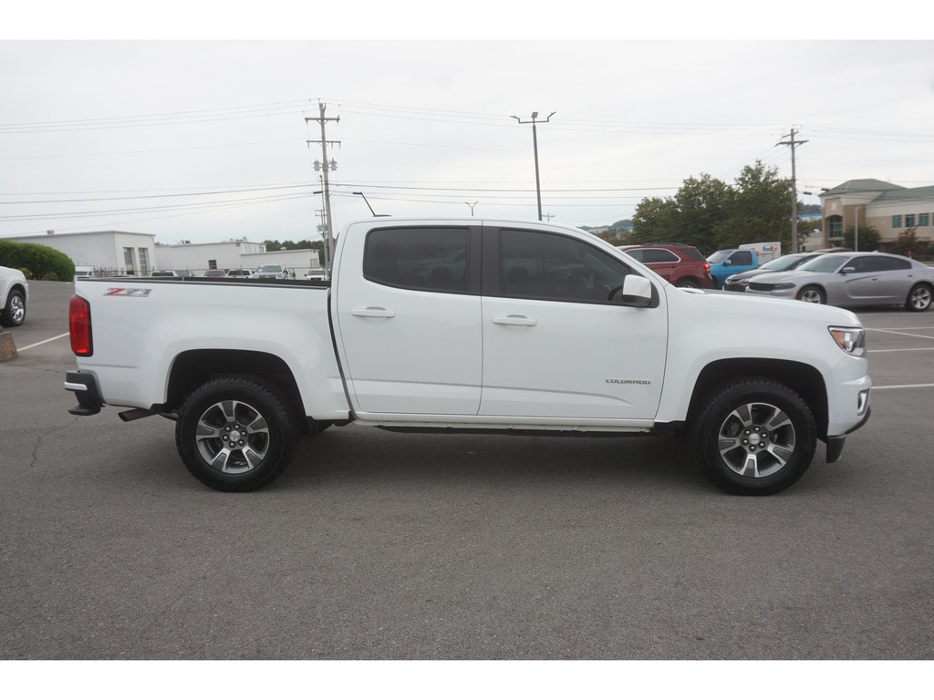 Used 2020 Chevrolet Colorado Z71 with VIN 1GCGTDEN3L1233659 for sale in Louisville, TN