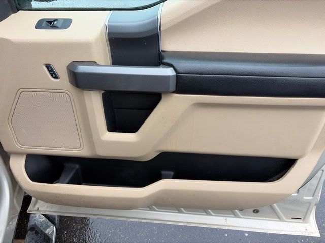 2017 Ford F-150 XLT - Photo 25