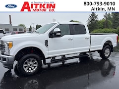 2017 Ford F-350 Lariat Truck
