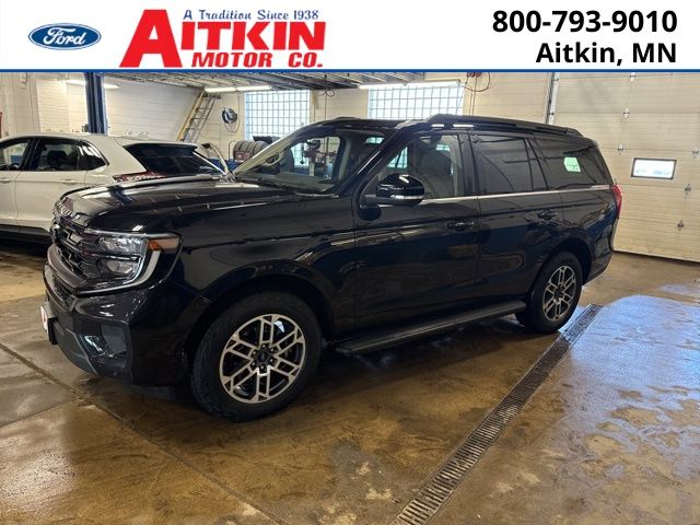 2025 Ford Expedition Active 4x4's photo