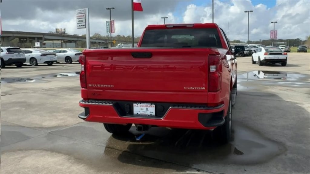 New 2026 Chevrolet Silverado 1500 Custom Truck
