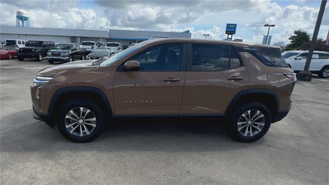 2027 Chevrolet Equinox LT - Photo 9