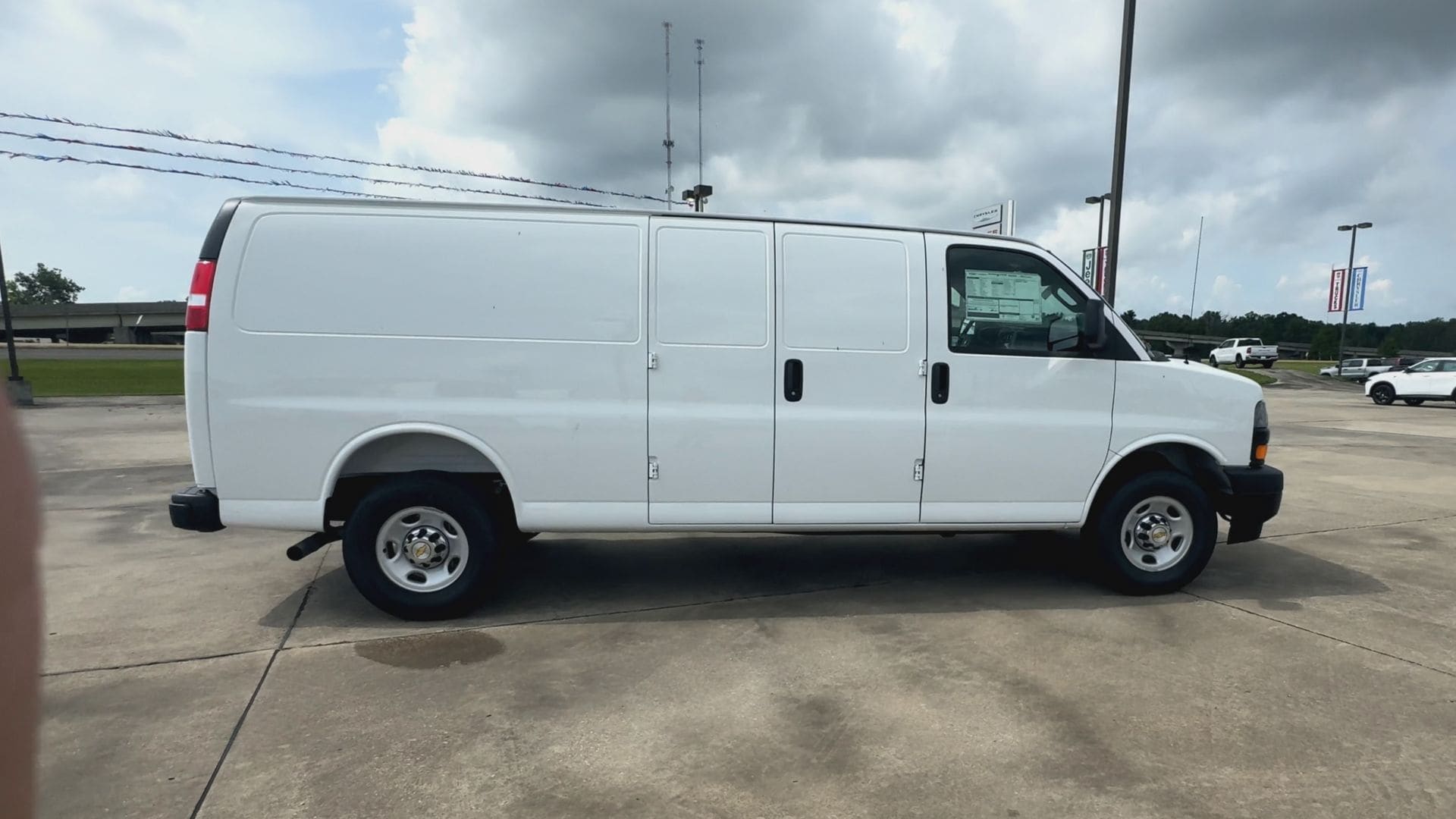 2025 Chevrolet Express Cargo Work Van - Photo 57