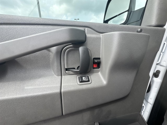 2025 Chevrolet Express Cargo Work Van - Photo 20